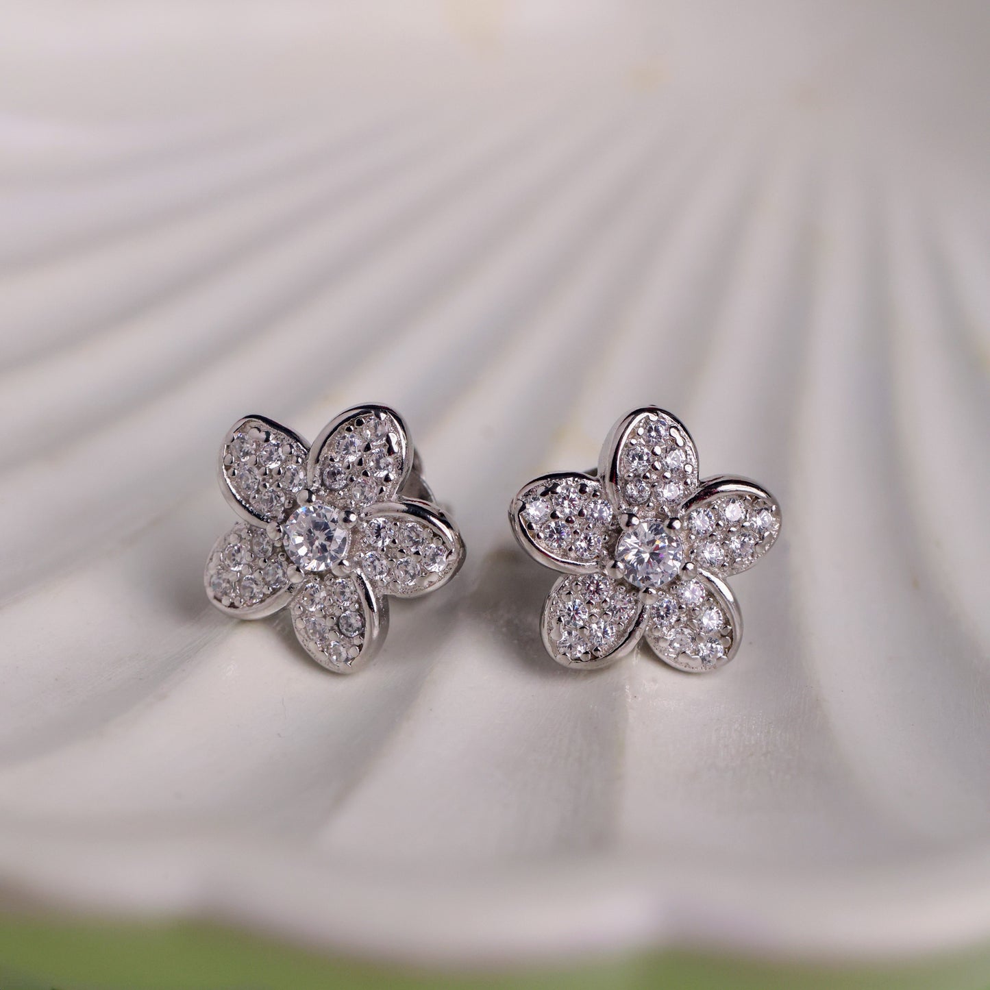 Little Flower Zirconia Tops