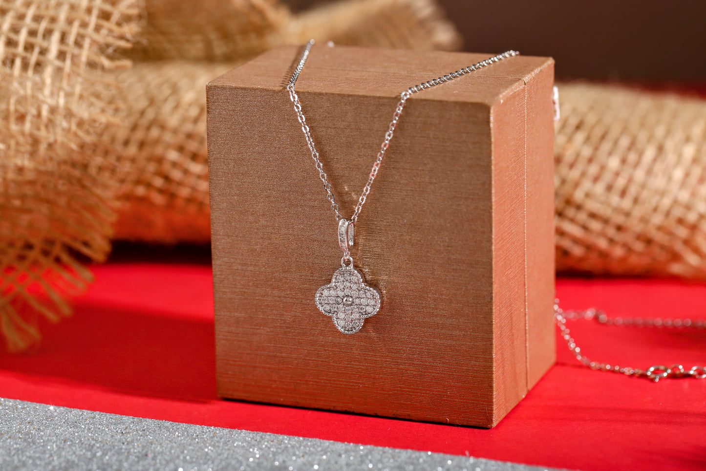 Clover leaf Necklace