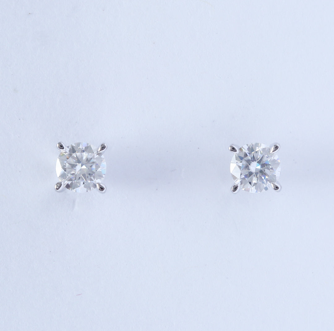 Moissanite Round Cut Tops
