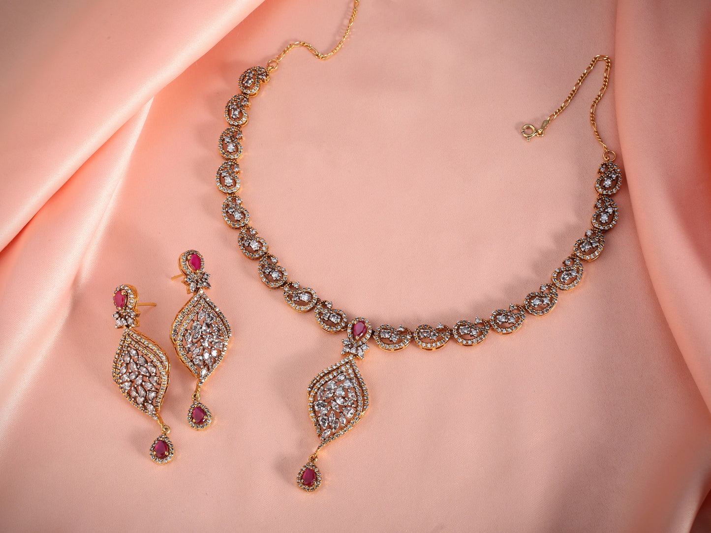 Necklace Set