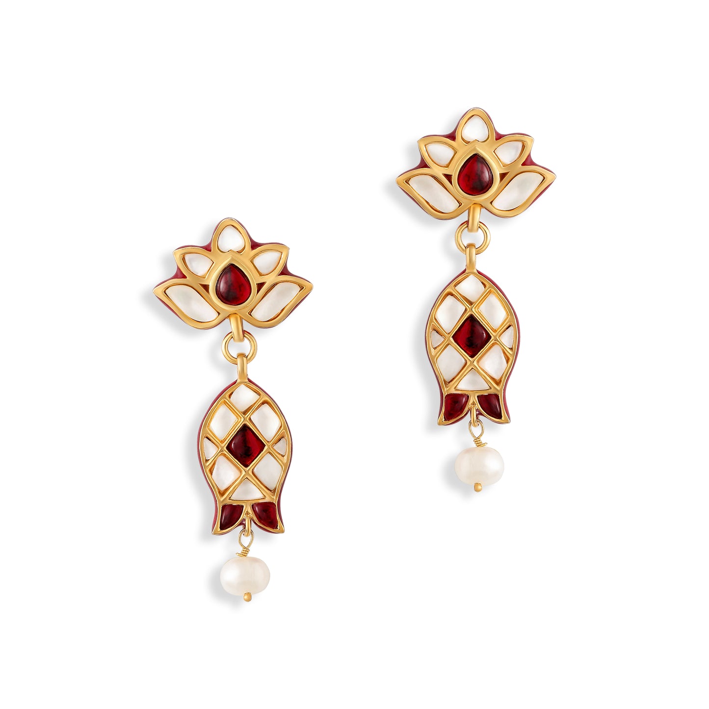 Kundan Earrings in Mother of pearl and Chetum