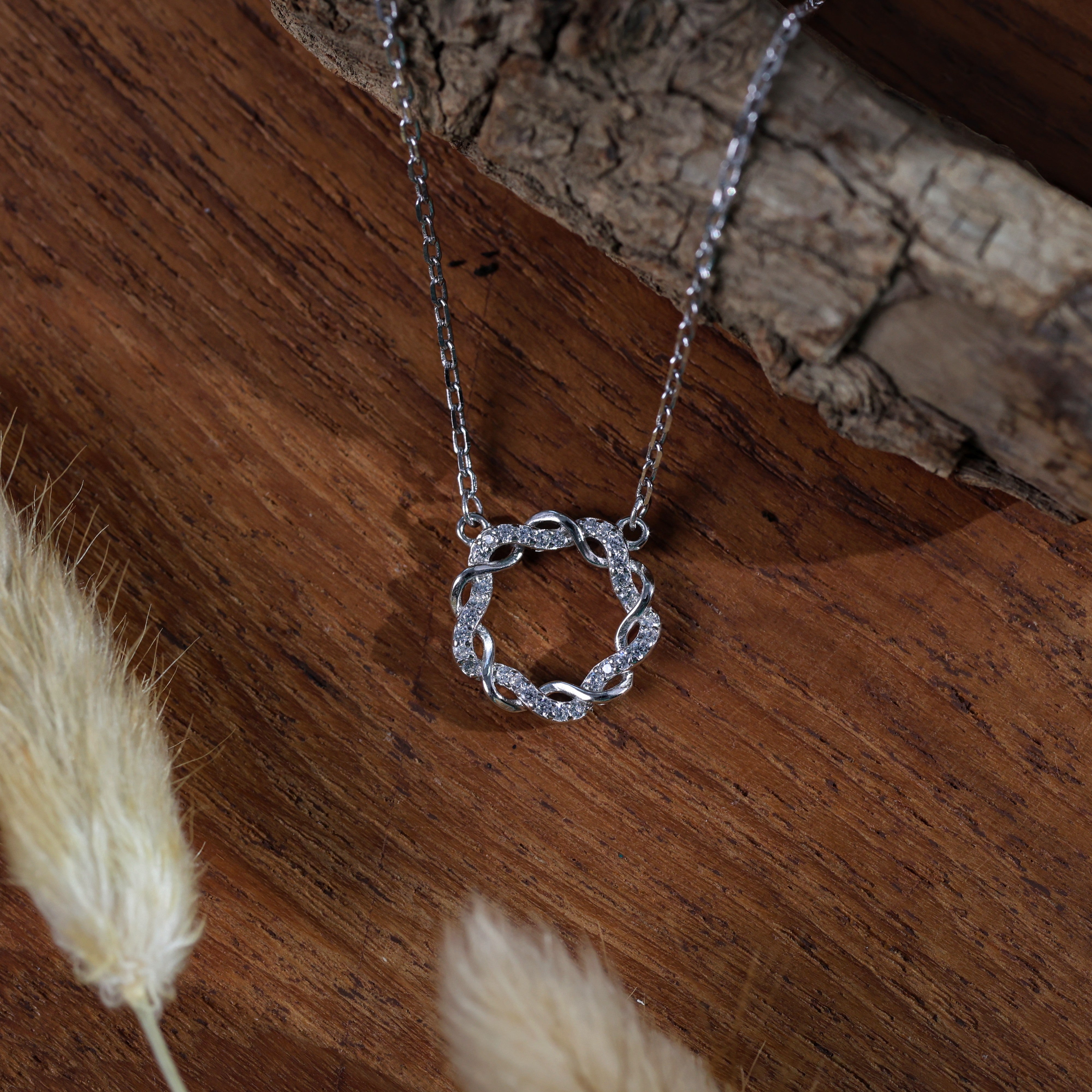 Simple Elegance Zirconia Necklace