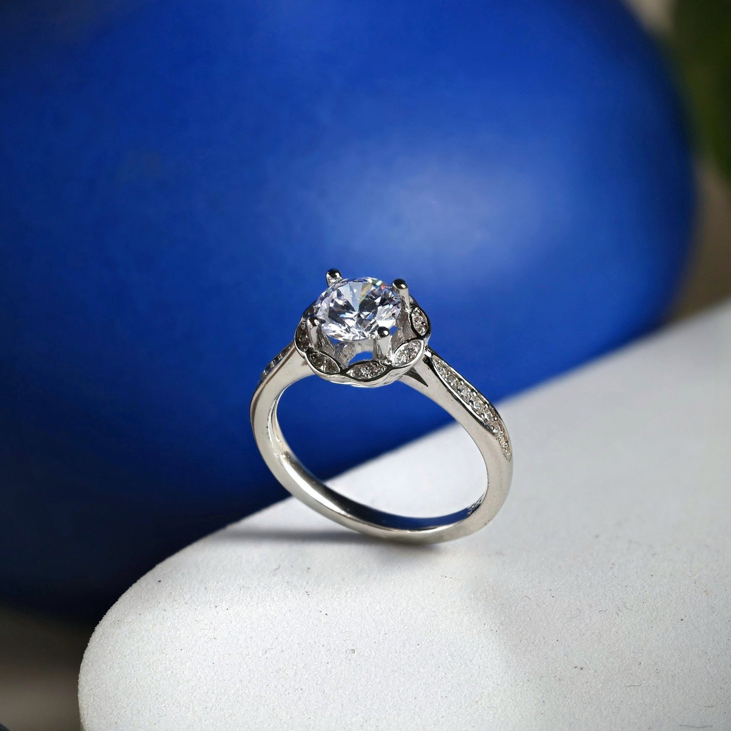 Sweet Beu Solitaire Ring