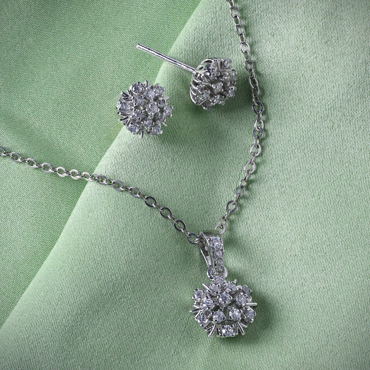 pendant set