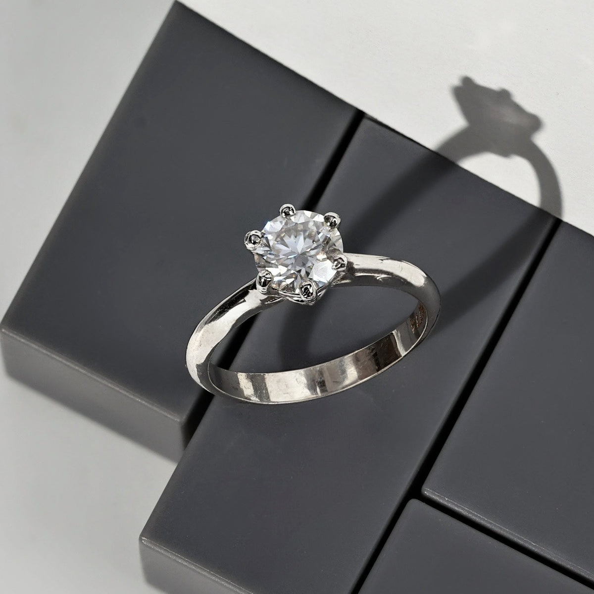 1 Carat Moissanite Diamond Ring