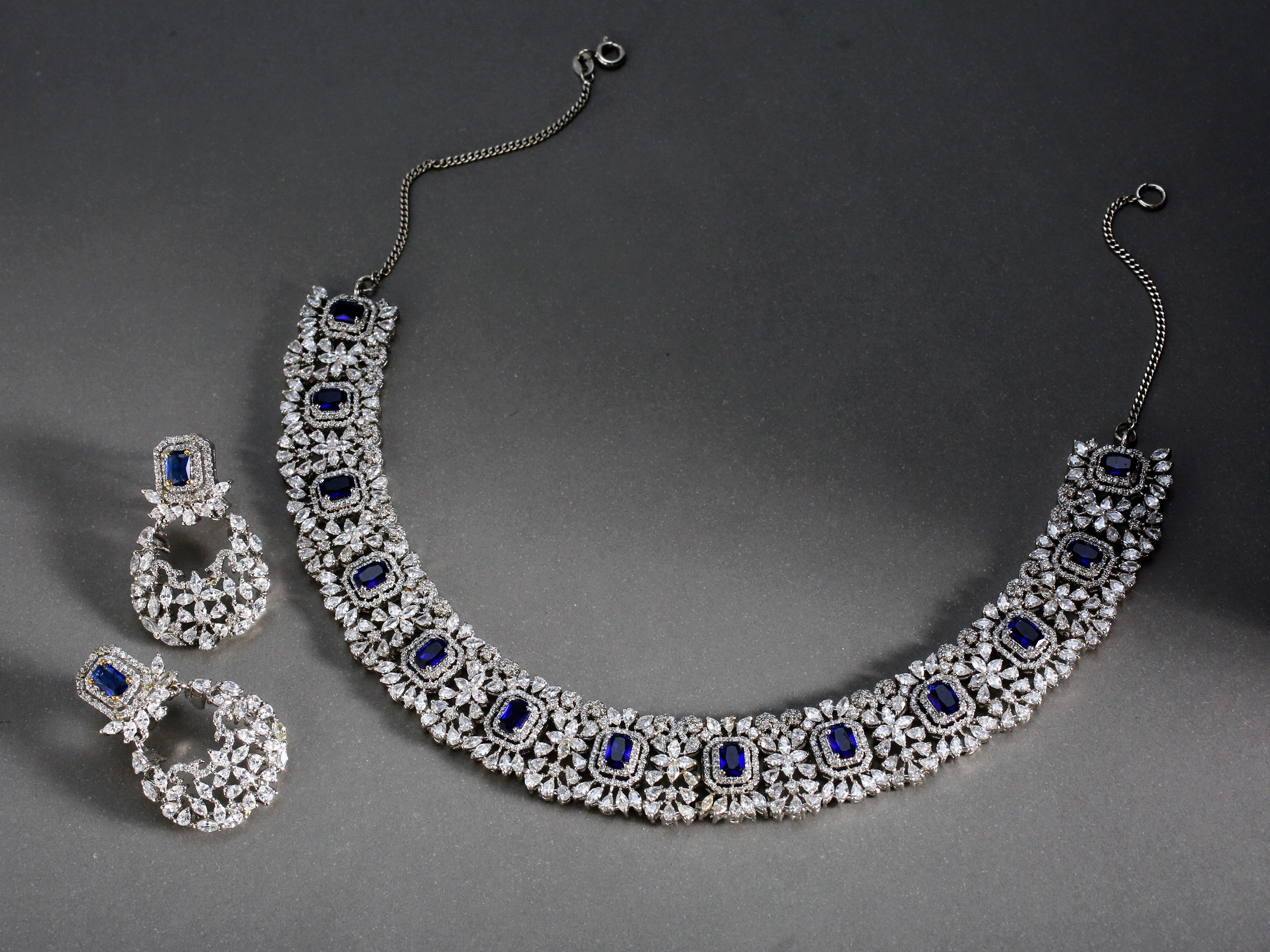 Necklace set